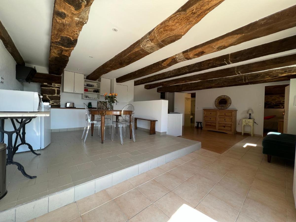 Le Mas Bertrand Villefranche-de-Panat Exteriör bild